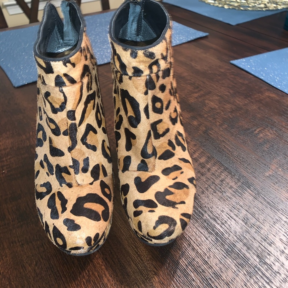 Rachel Roy Wedge